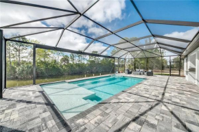Heated Pool, Canal Views, Sleeps 8 - Villa Sip N' Sea